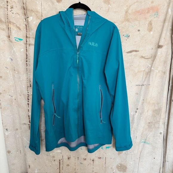 Rab Kinetic Plus Jacket in Amazon/Shadow - Picture 2 of 7